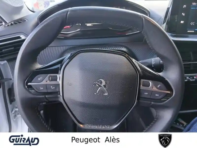 Peugeot 208 puretech 100 s&amp;s bvm6 — photo 18