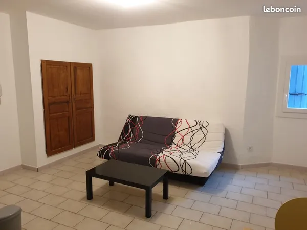 Studio 25 m2 dans le centre ville de Bagnols sur Cèze