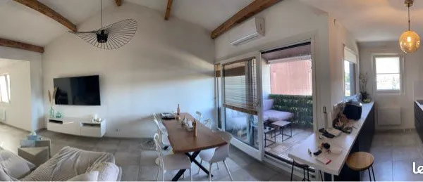 Appartement 77 m² rénové - 2 chambres - 2 garages - Balcon