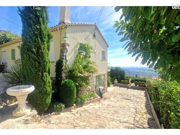 Maison Grasse 3 chambres, vue mer, garage indépendant ...580.000