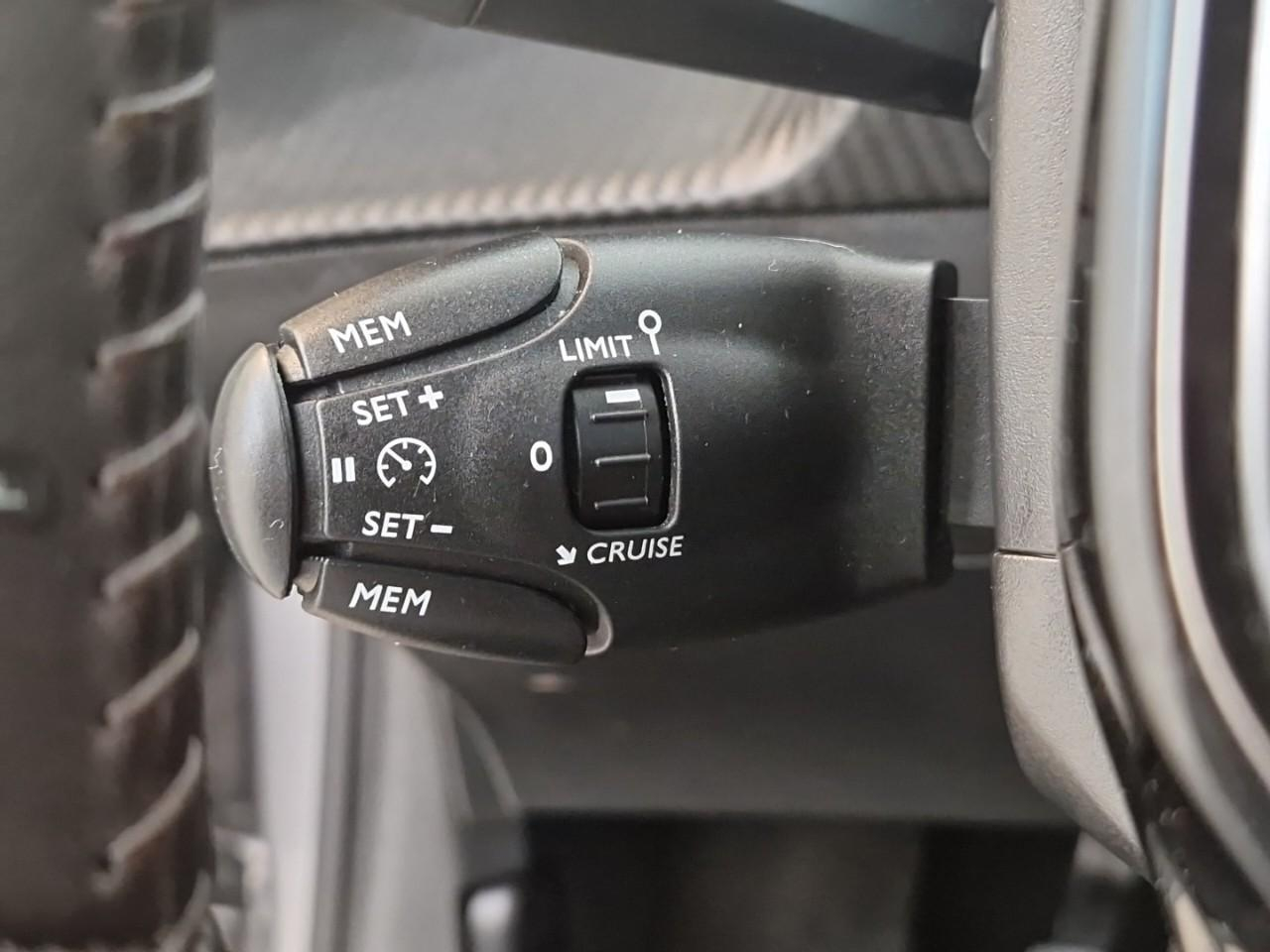 Peugeot 208 puretech 75 s&s bvm5 active business — photo 23