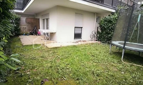 Bel Appartement 4 pièces de 81 m² avec jardin et 2 terrasses privatifs