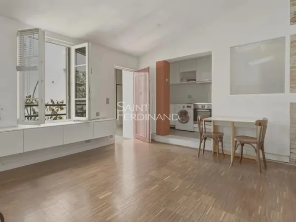 EXCLUSIVITE. Paris 17ème Batignolles. Truffaut. Idéal premier achat ou investissement locatif. 2 piè