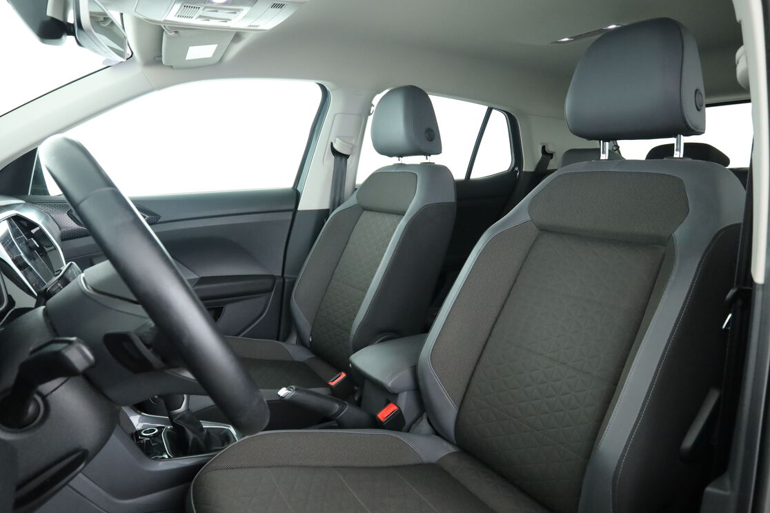 Volkswagen T-Cross 1.0 TSI Carat DSG — photo 9