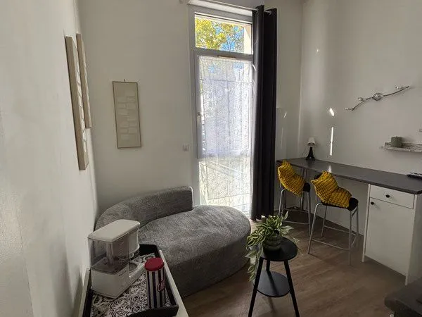 Studio meublé avec mezzanine Rennes 550