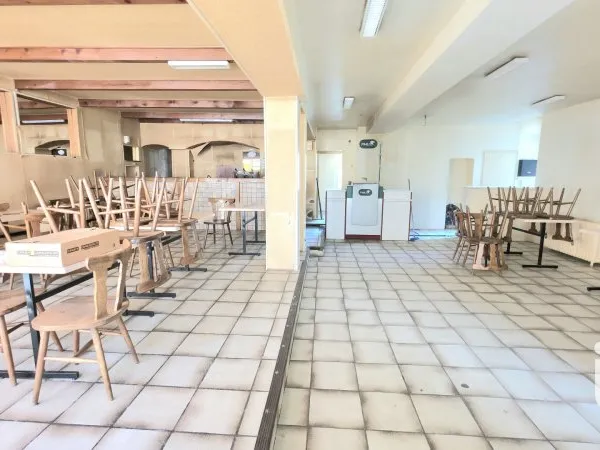 Immeuble 8 pièces 121 m²