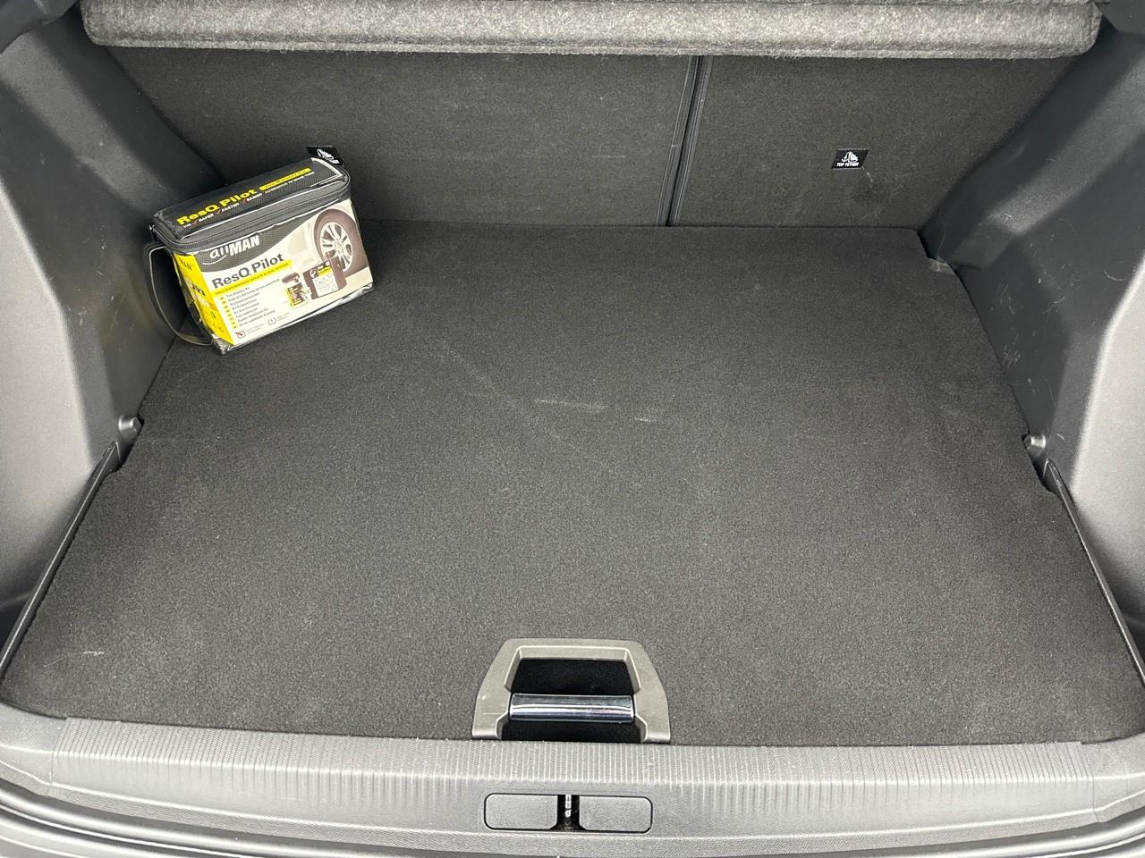 Peugeot 2008 puretech 130 s&s eat8 gt line — photo 6