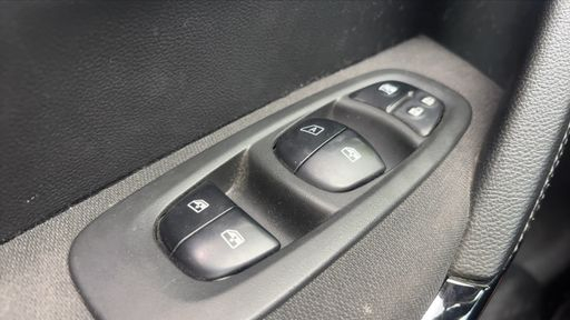 Renault Kadjar 1.2 TCe 130 Energy EDC7 - Graphite – 2018 – 118860 km – Essence – Boîte Automatique — photo 42