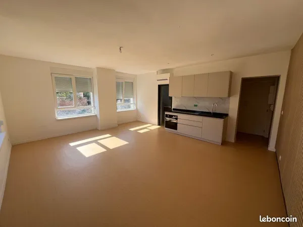 🏠 À LOUER - STUDIO 37 m² - CRESPIN - ENTIÈREMENT RÉNOVÉ