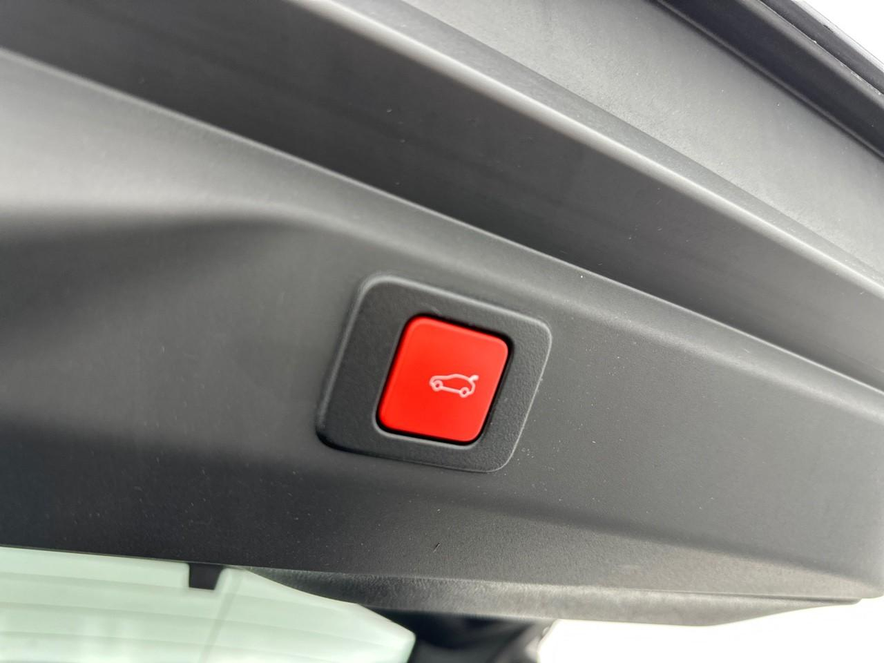 Peugeot 3008 hybrid 145 e-dcs6 gt — photo 36