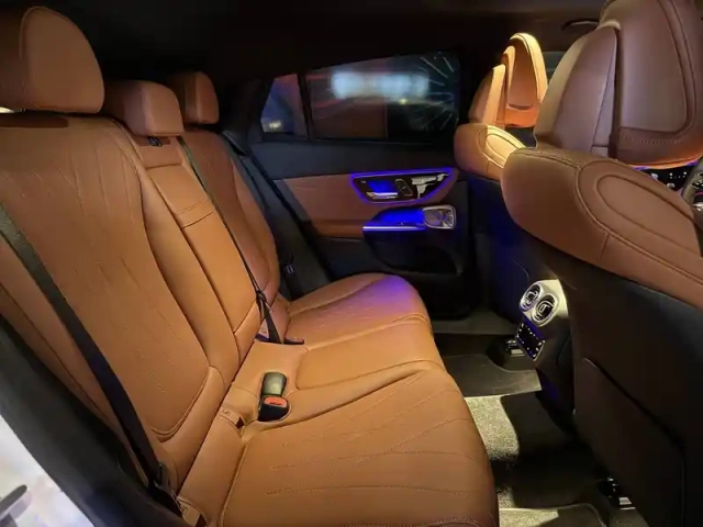 Mercedes Glc coupe 300 e hybrid eq 4matic — photo 6