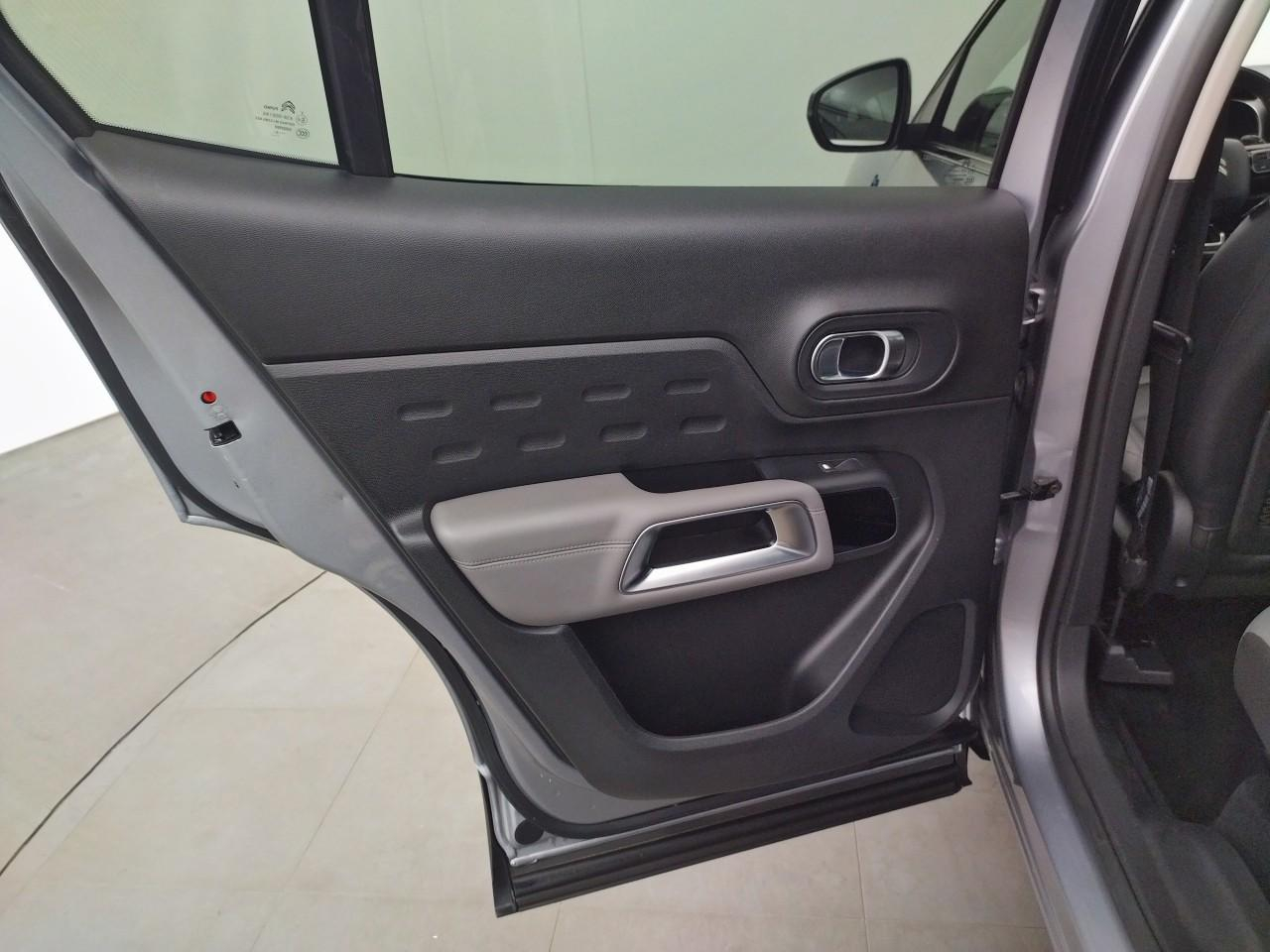 Citroën C5 Aircross hybride rechargeable 225 s&s e-eat8 shine — photo 24