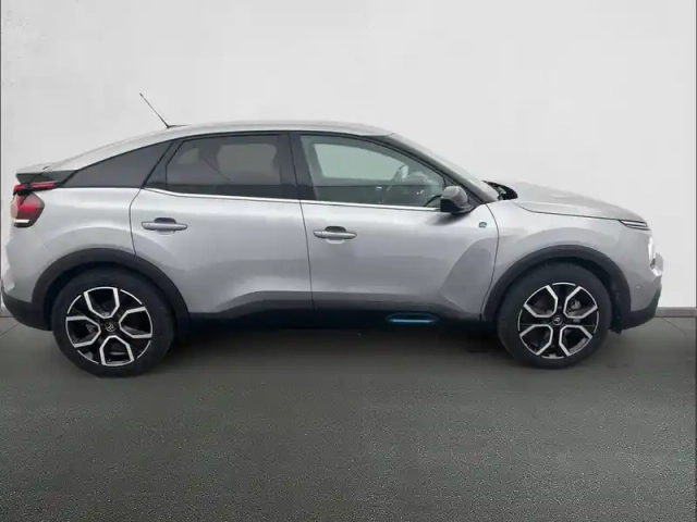 Citroën C4 e- 136 ch automatique — photo 24
