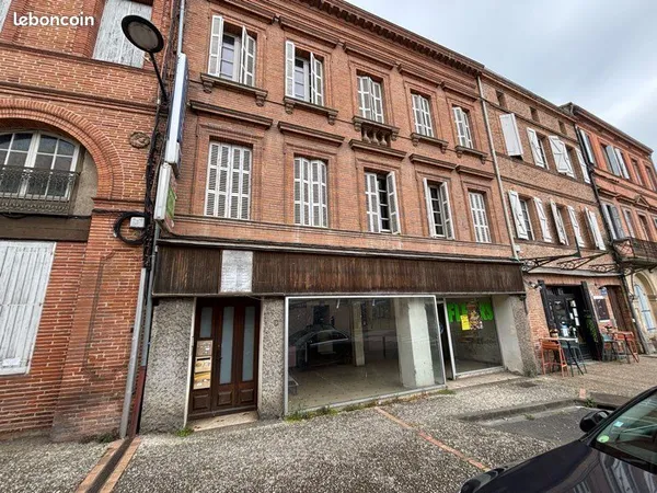 Local commercial 90/110 m² - Hyper-centre Verdun-sur-Garonne - Forte visibilité