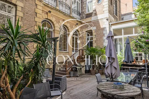 Maison 10 pièces 423 m²