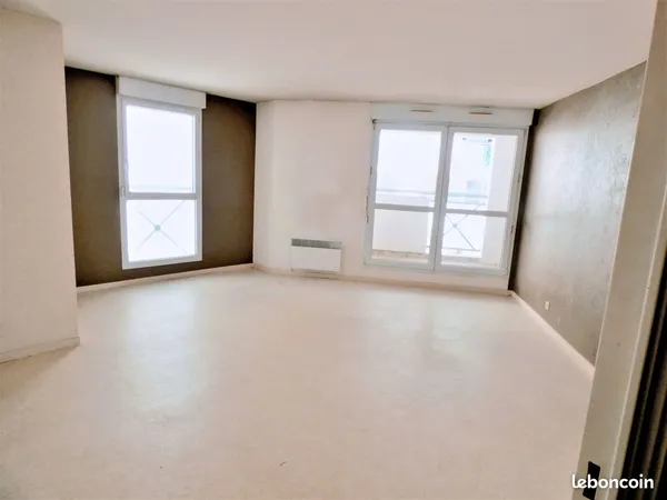 Appartement T3 avec place privée de parking
