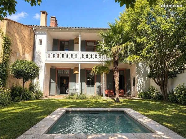 Maison 9 pièces 228 m²