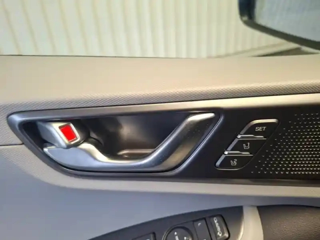 Hyundai Ioniq plug-in 141 ch — photo 90