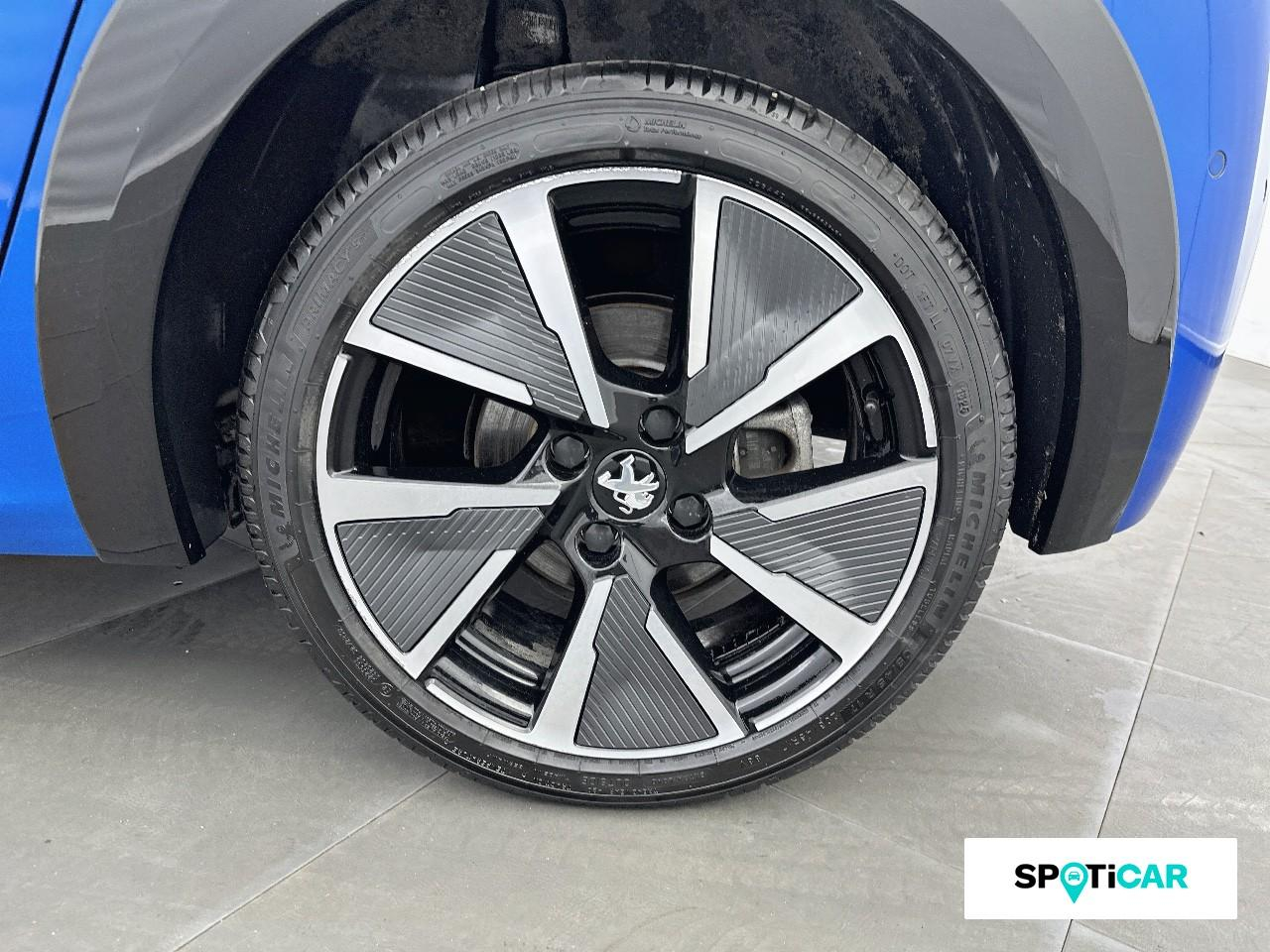 Peugeot 208 e-208 136ch gt pack — photo 11