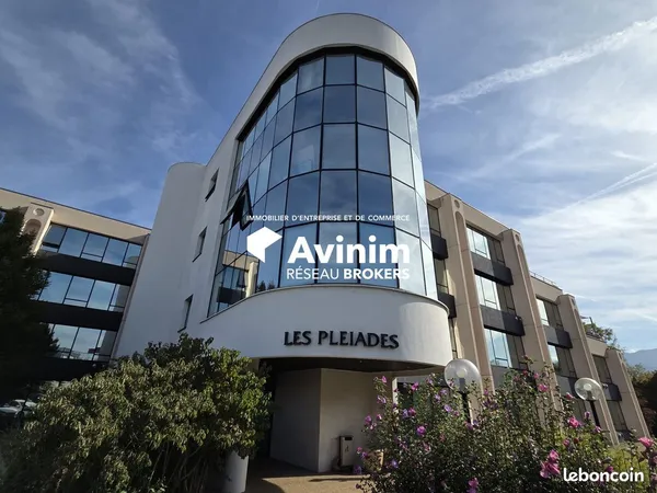 Bureaux 430 m² Epagny Metz-Tessy