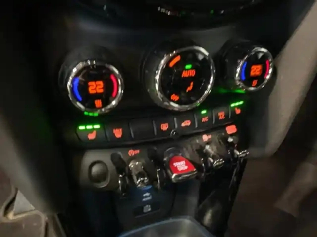 Mini Mini 5 portes cooper 136ch edition premium bva7 — photo 14