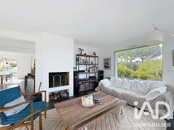 Maison 6 pièces 183 m²