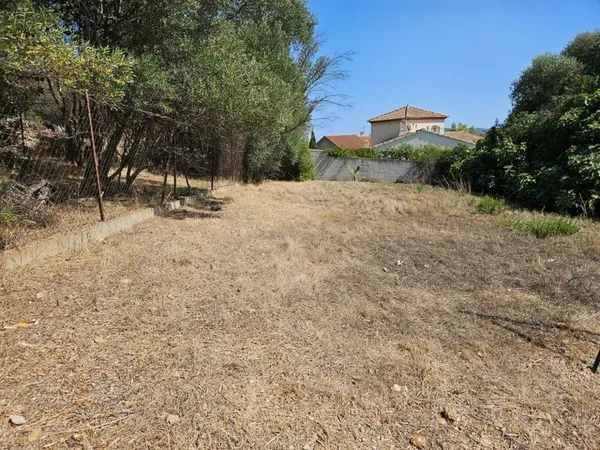 Terrain 455 m²