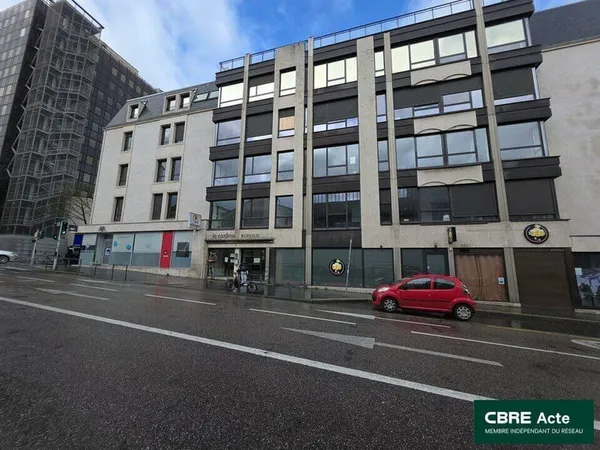 Bureaux 570 m²
