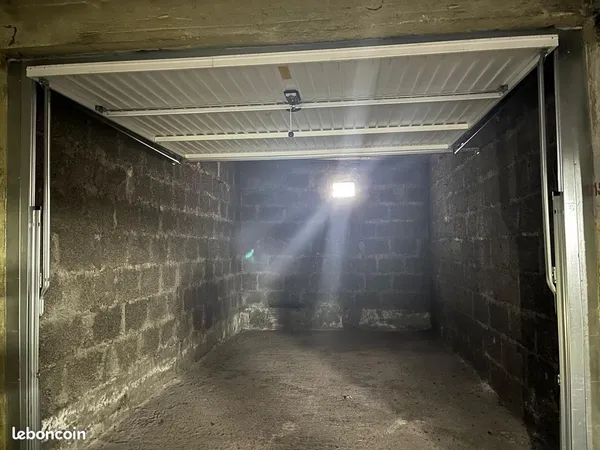 Parking Grenoble 38000 Berriat-Chorier
