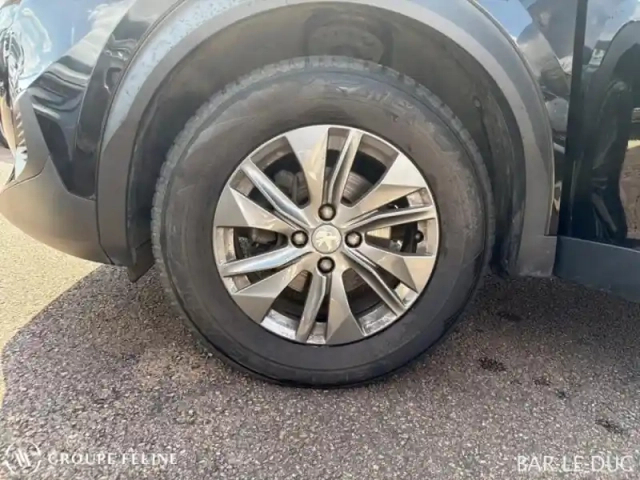 Peugeot 2008 1.2 puretech 130ch s&amp;s style eat8 — photo 11