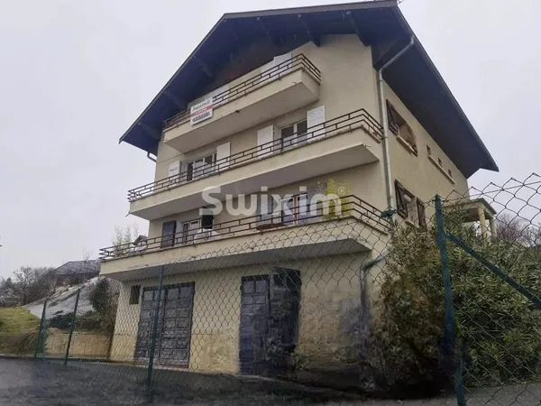 Maison 12 pièces 231 m²