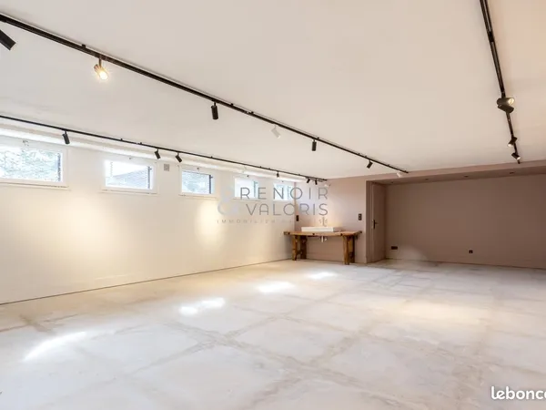 Bureaux 150 m² Nancy
