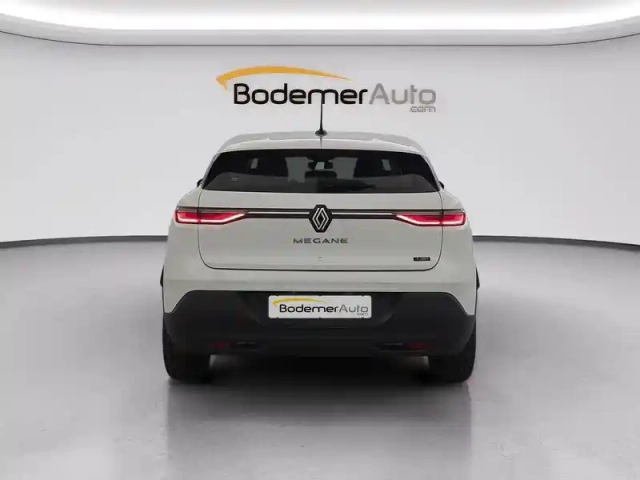 Renault Megane e-tech ev60 130ch super charge — photo 50