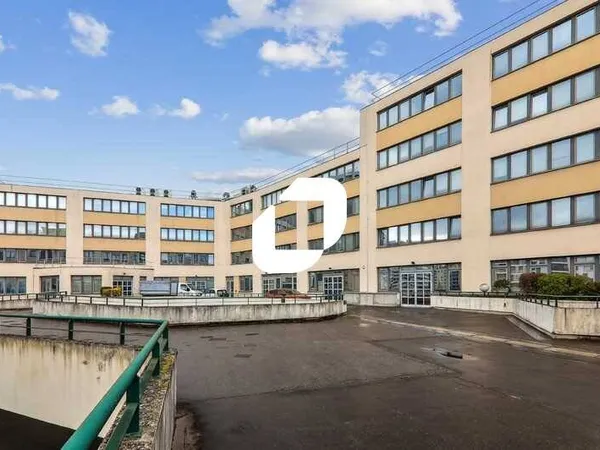 Bureaux 801 m²