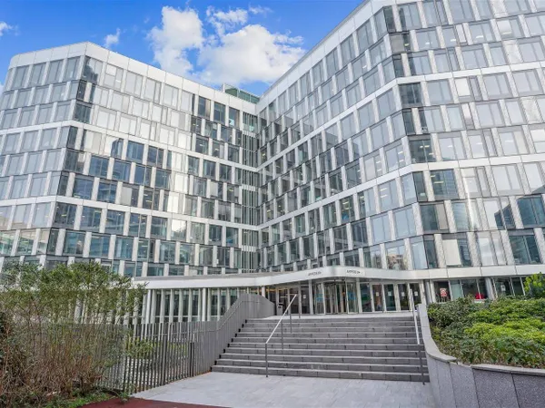 Bureau 2839 m²