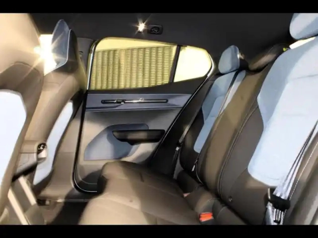 Volvo Ex30 single extended range 272ch plus — photo 30