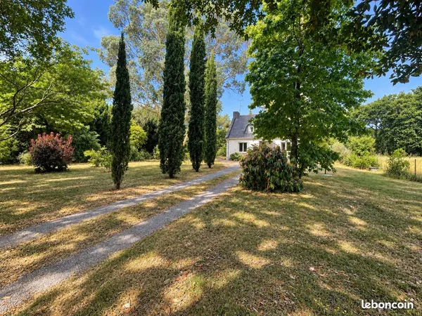 Maison rénovée en 2022, grand jardin arboré et dépendances HERBIGNAC - La Ville en Bois | À 3 km de 