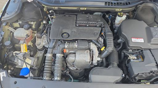Peugeot 508 1.6 BlueHDi 120 EAT6 - Allure – 2018 – 42215 km – Diesel – Boîte Automatique — photo 21