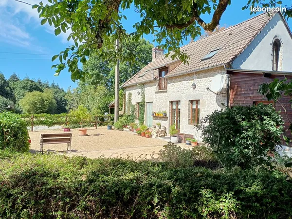 Maison en pierre a la campagne - 6 pièces 110 m2