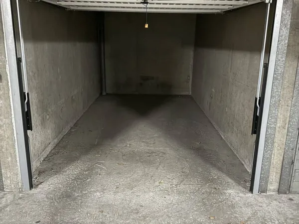 Stationnement Vente Lyon 90€