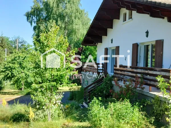 Maison de 103 m² avec terrasse, garage en sous sol sur 1360m² de terrain cloturé
