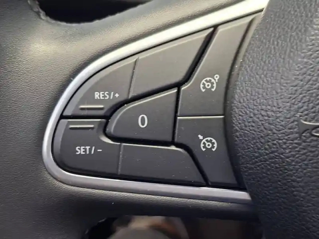 Renault Megane mégane iv berline blue dci 115 edc — photo 7