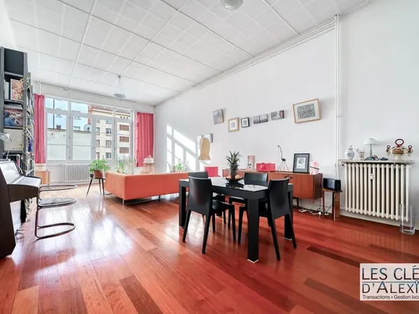 APPARTEMENT T5 - TRIANGLE D'OR