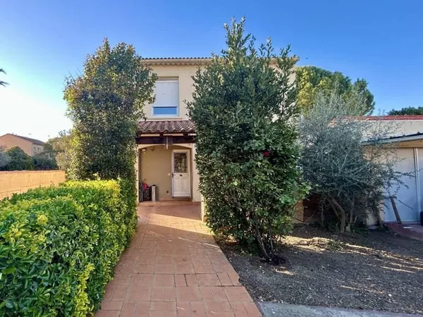 Villa 8 pièces 159 m²