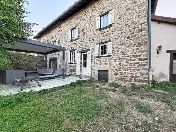Maison ancienne de charme à vendre à Saint Leonard de Noblat - possibilité 5 chambres, 208 m² + gran