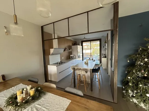 Maison 5 pièces 184 m²