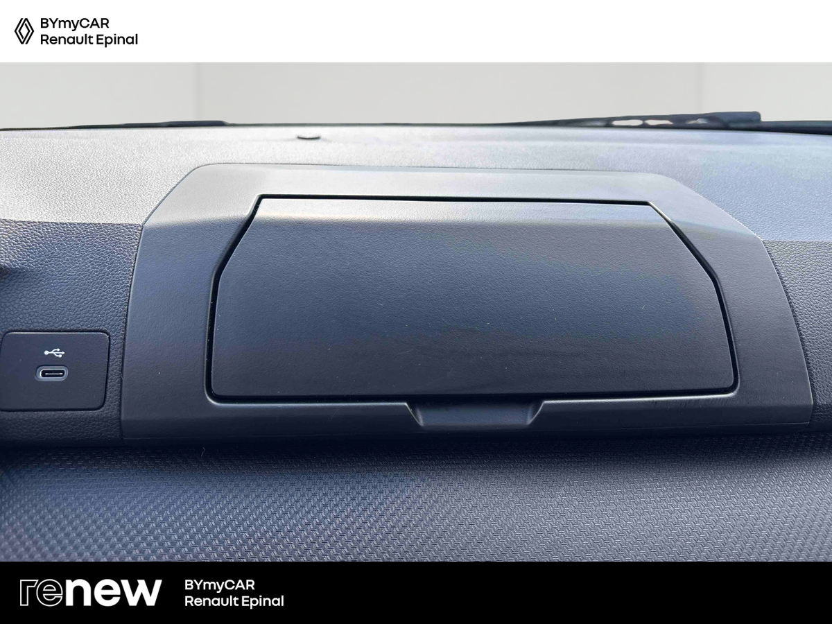 Dacia Sandero TCe 90 — photo 16