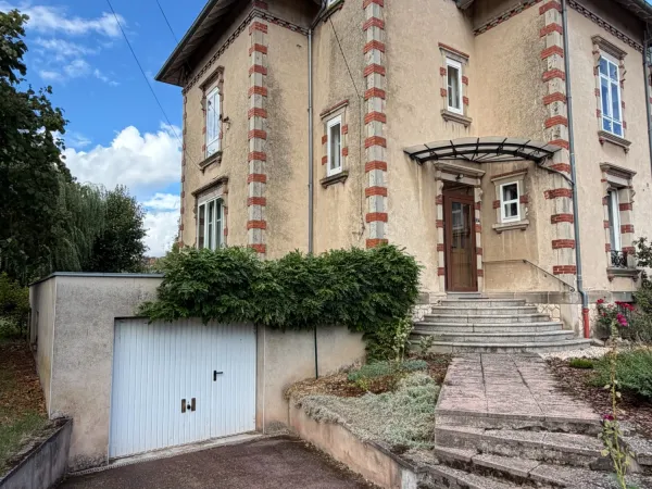 LUNÉVILLE - RARE ! Élégant hôtel particulier des années 1900 - 160 m² - 5 chambres - Terrain 674 m².