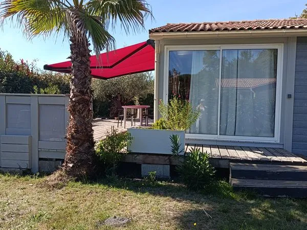 Petite maison type chalet