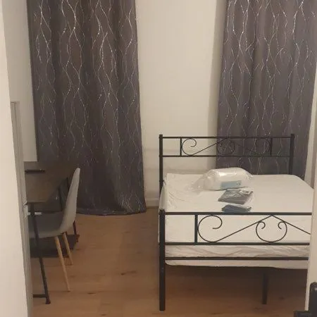 Chambre disponible dans un appartement en colocation (450 +50)